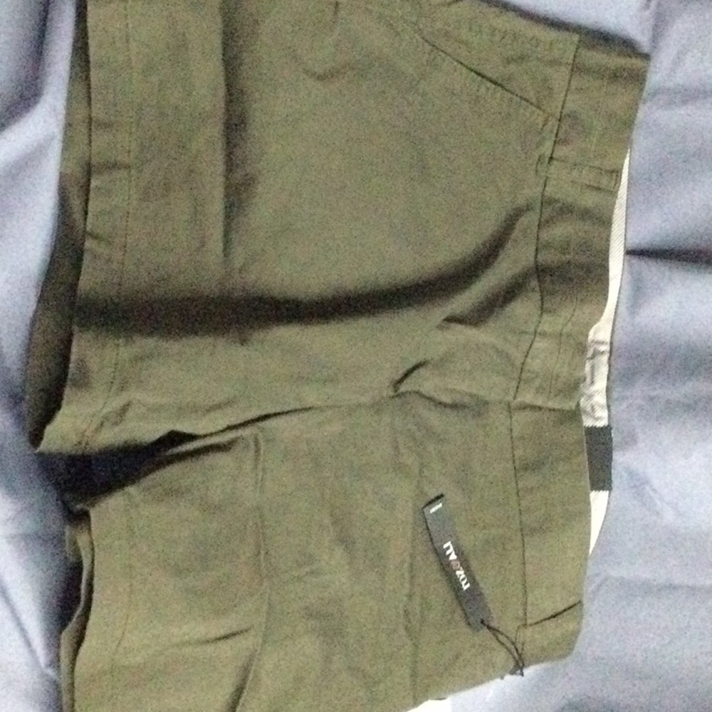 Short pants